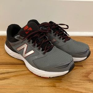 New Balance 560 v7 - extra wide - like new!
